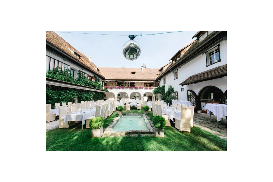 Hochzeit: Hotel Schloss Leonstain