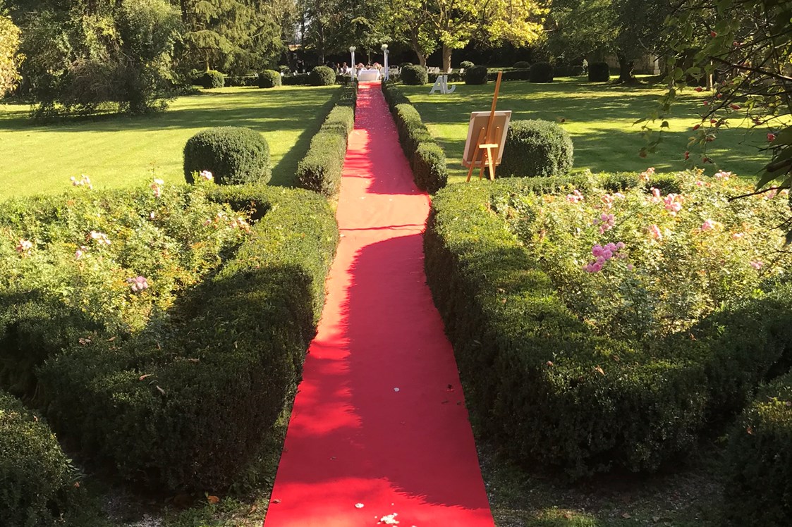 Hochzeit: Red carpet - Schloss Mühldorf