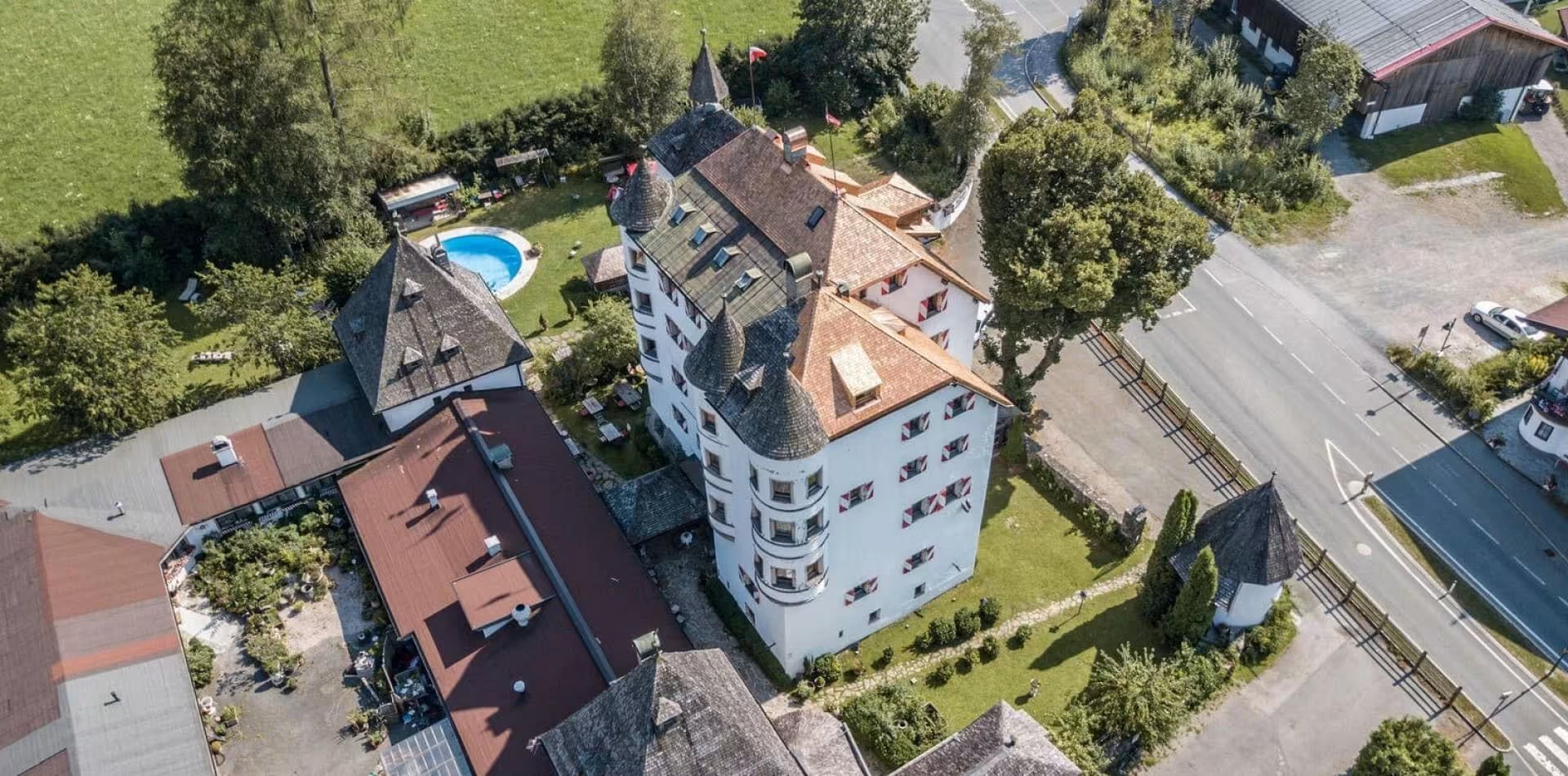 Bruiloft - Ellmau -     Traumhochzeit im historischen Schloss Münichau bei Kitzbühel - Schloss Münichau