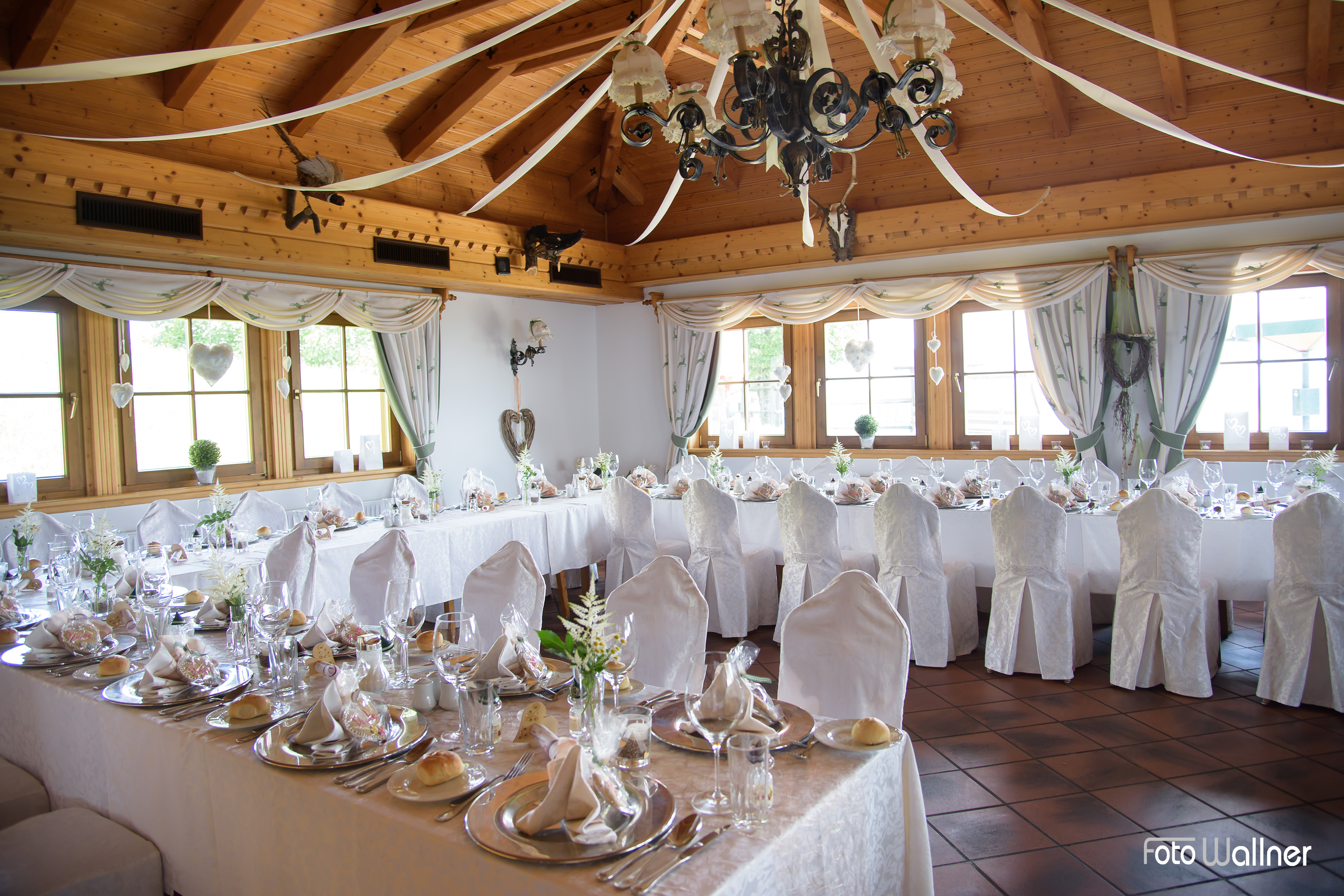 Hochzeit: Hochzeitstafel in U - Form für ca. 40 Personen - Gipfelhaus Magdalensberg