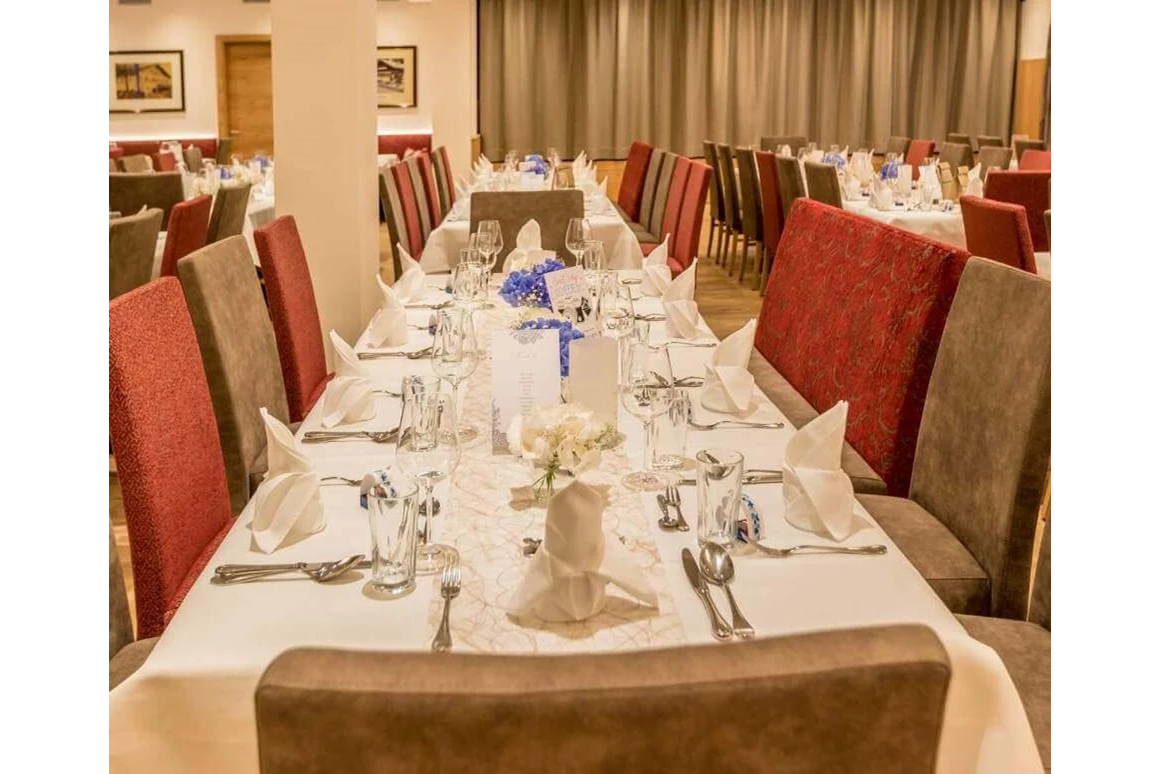 Hochzeit: Die Tischeinteilung kann individuell gestaltet werden - Hotel Gasthof Flatscher
