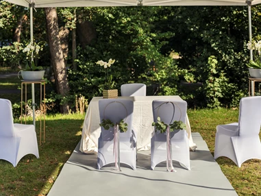 Hochzeit: hôtel villa raab | Außentrauung - hôtel villa raab