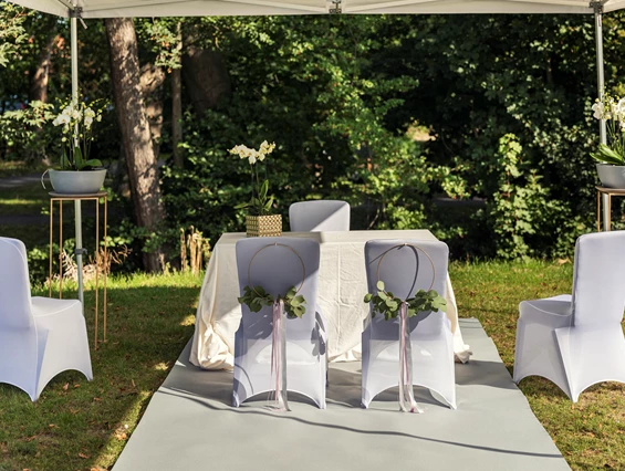 Hochzeit: hôtel villa raab | Außentrauung - hôtel villa raab