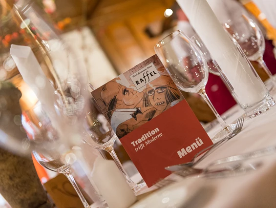 Hochzeitslocation: Festliche Tafel - Hotel Raffel