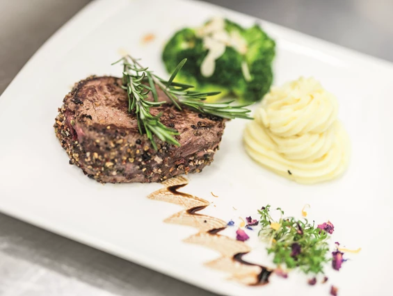 Hochzeitslocation: Steak Spezialitäten - Hotel Raffel