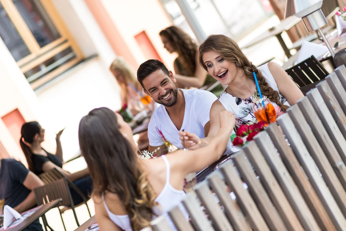 Hochzeitslocation: Terrasse - Hotel Raffel