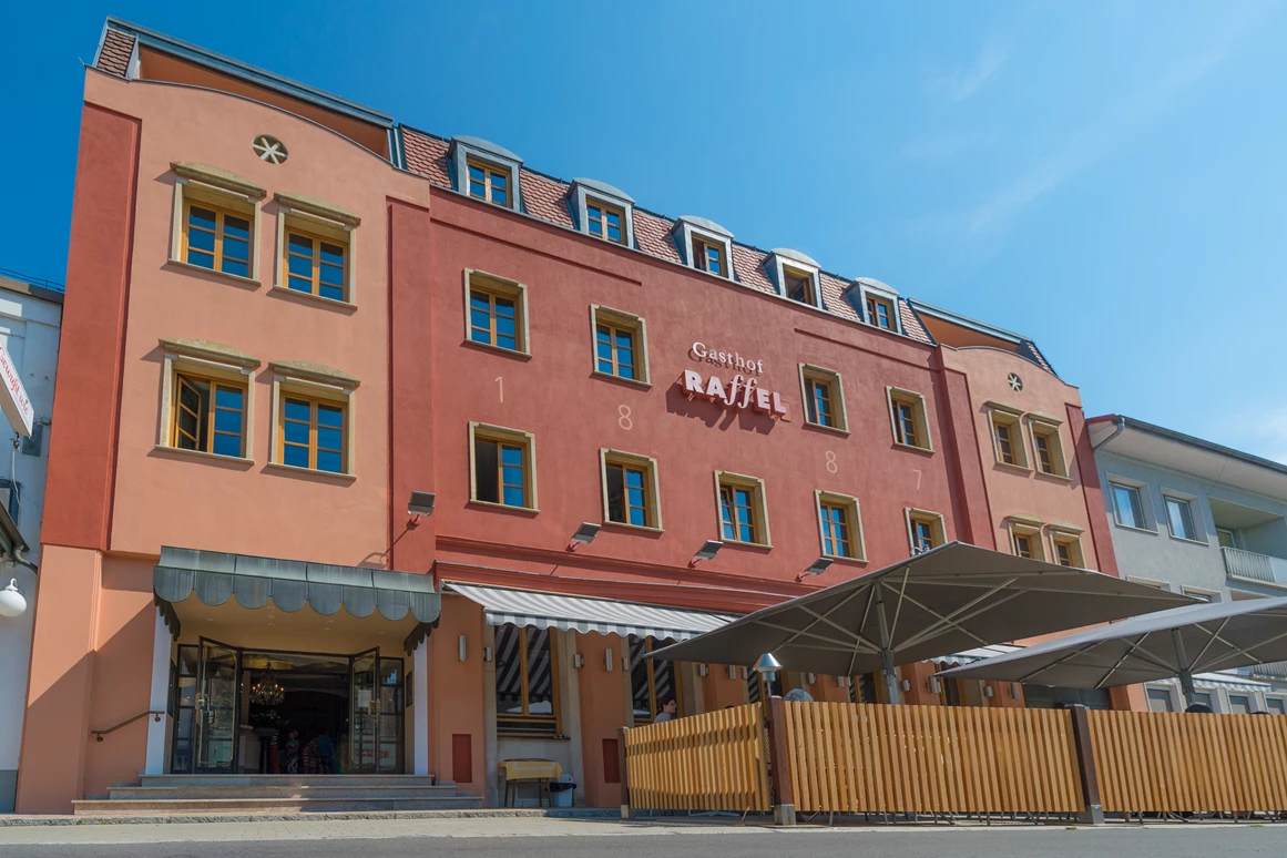 Hochzeitslocation: Hotelansicht  - Hotel Raffel