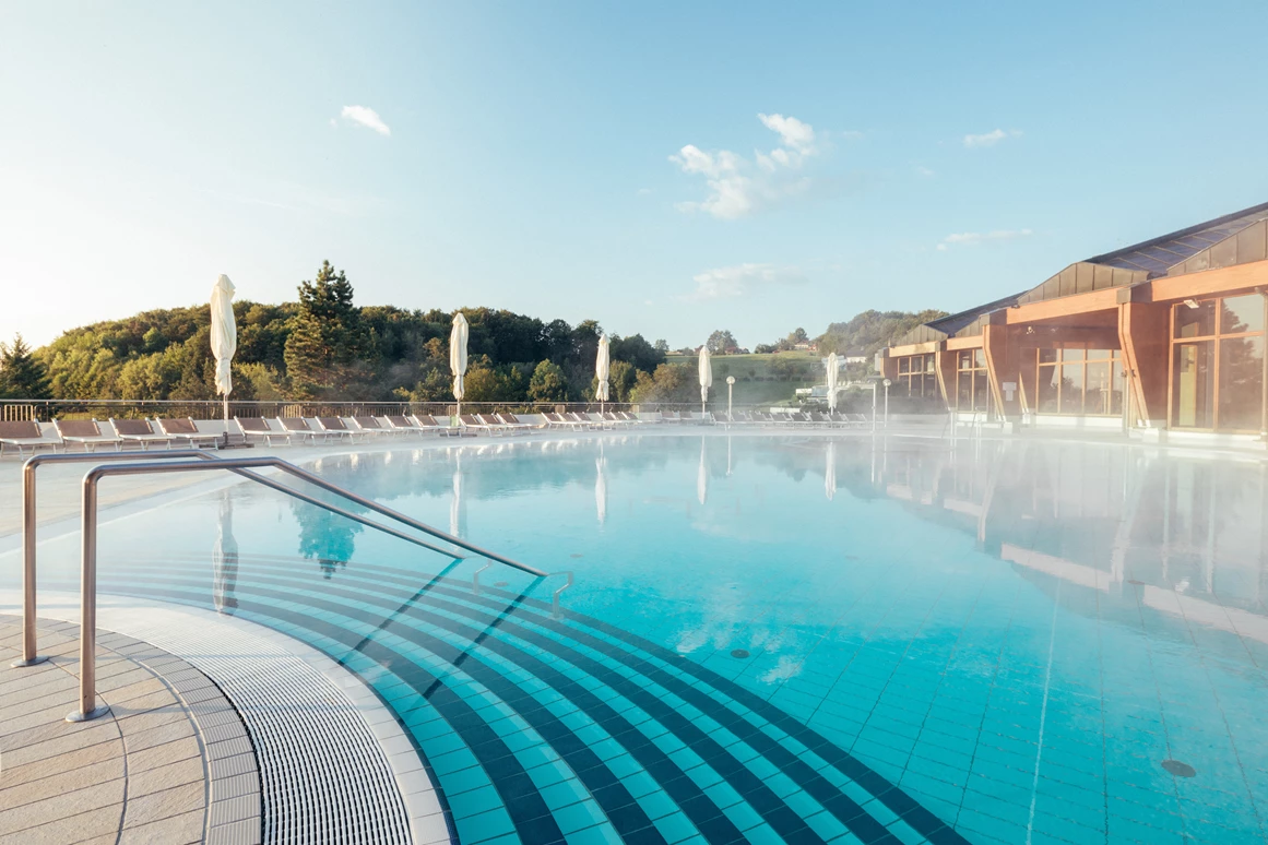 Hochzeitslocation: Wir sind Partnerbetrieb der Therme Loipersdorf nur 7km vom Hotel entfernt  - Hotel Raffel