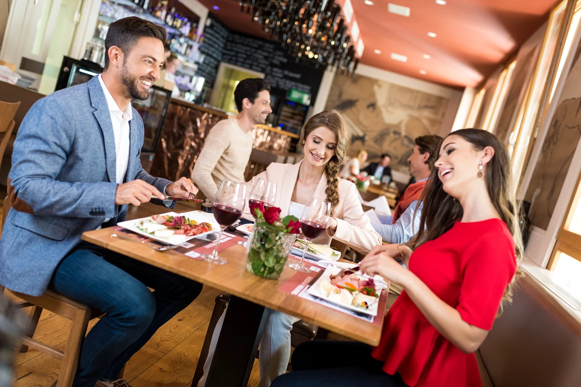Hochzeitslocation: Bistro - Hotel Raffel