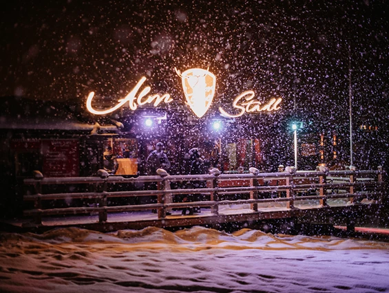Hochzeitslocation: Der Almstadl in Gerlos. - Almstadl - Winterhochzeit am Berg