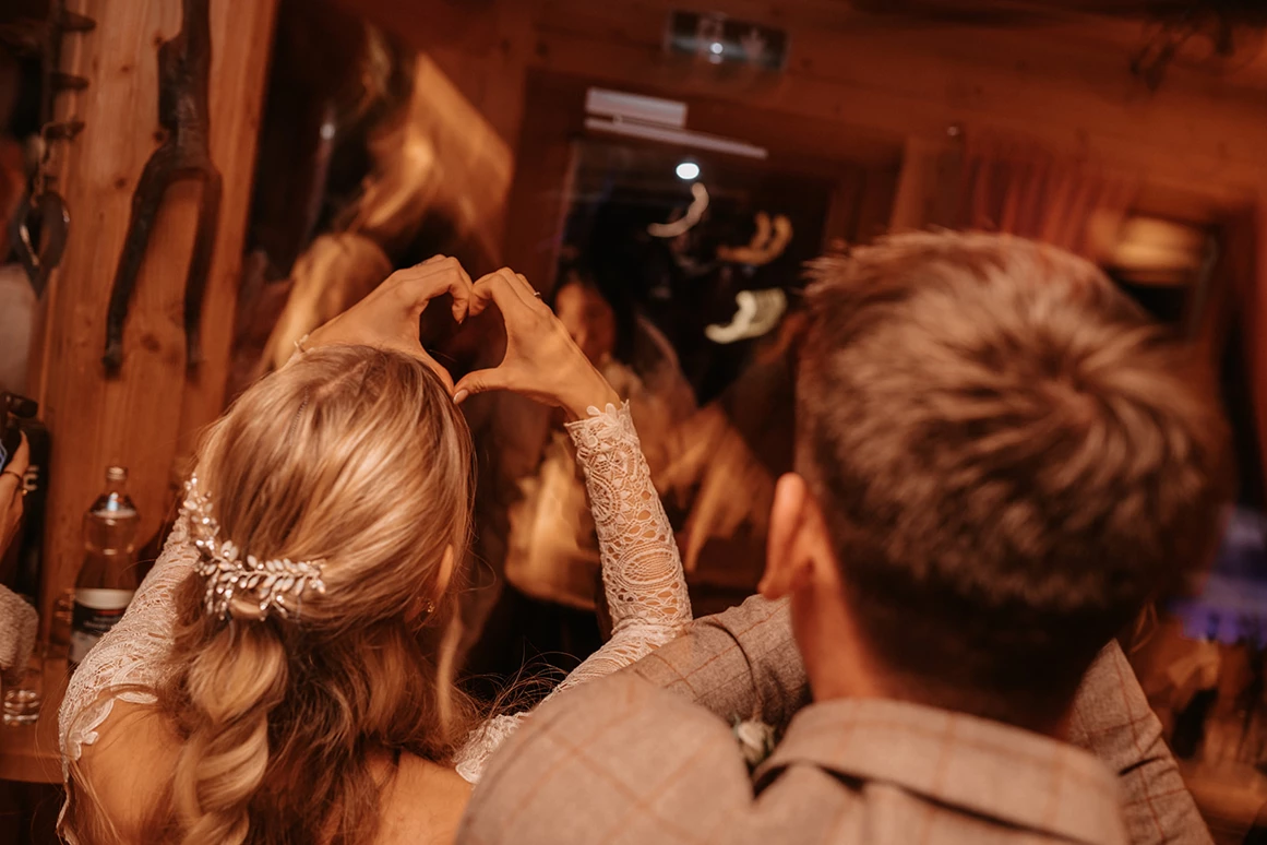 Hochzeitslocation: Hochzeitsfeier im Almstadl in Gerlos. - Almstadl - Winterhochzeit am Berg