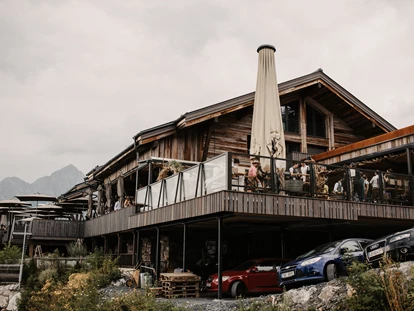 Mariage - Frühlingshochzeit - photo credits: @selinaflaschphotography - TOM Almhütte - Hochkönig