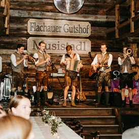Hochzeit: Flachauer Gutshof - Musistadl