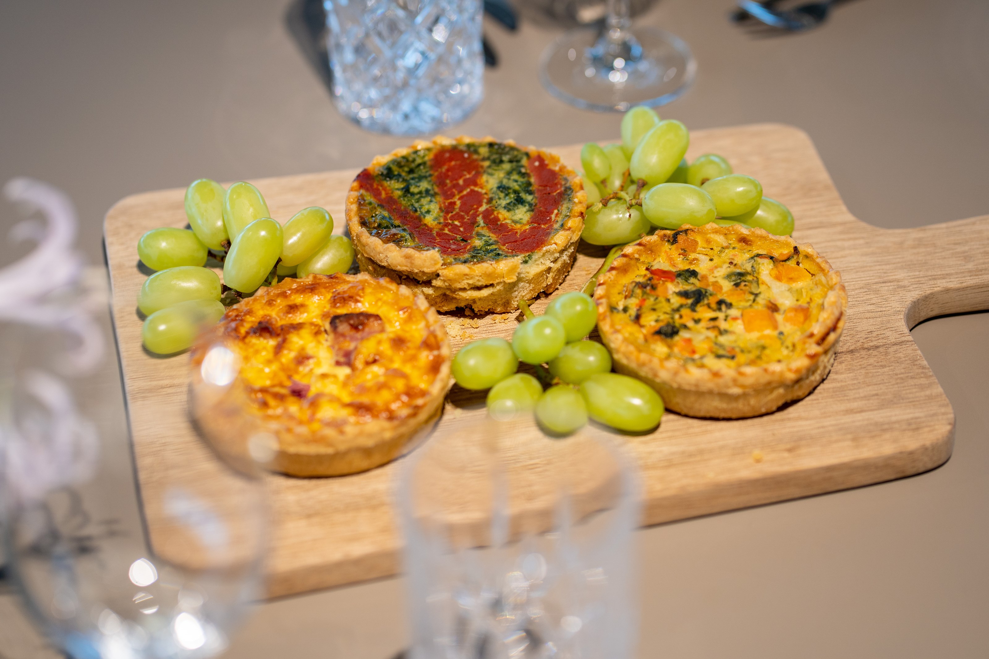 Hochzeitslocation: Catering Inspiration - DESIGN OFFICES Bonn Hauptbahnhof