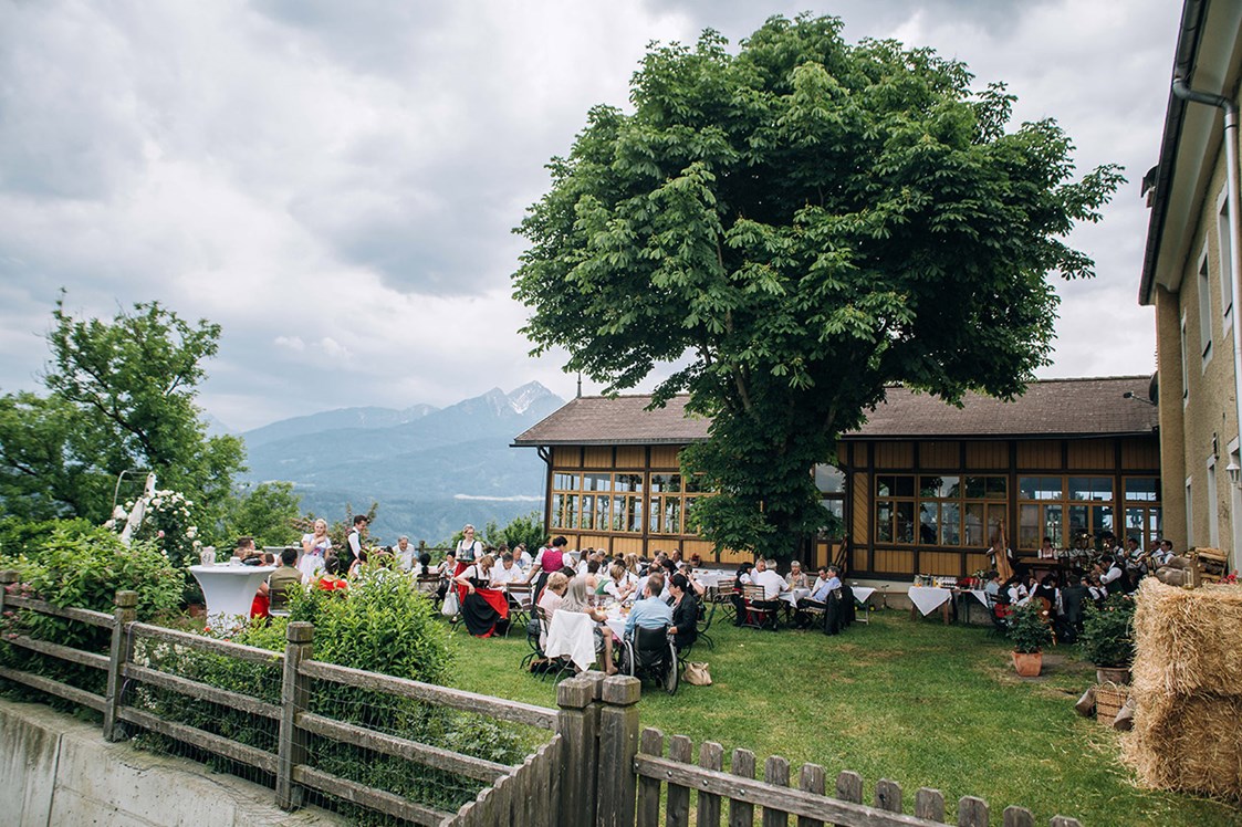 Hochzeit: Heiraten im Freien - im Gasthaus Planötzenhof in Innsbruck.
 - Gasthaus Planötzenhof
