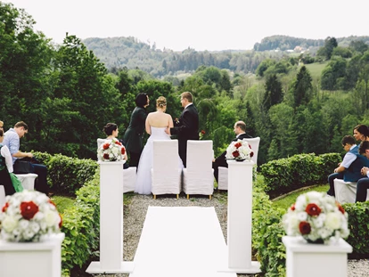 Hochzeit - Parkplatz: Busparkplatz - Passail - Hotel Liebmann Hochzeit im Garten  - Hotel Liebmann