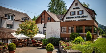 Hochzeit - Freudenstadt - Aussenansicht der Pfrondorfer Mühle  - Landhotel Pfrondorfer Mühle GmbH & CO. KG 