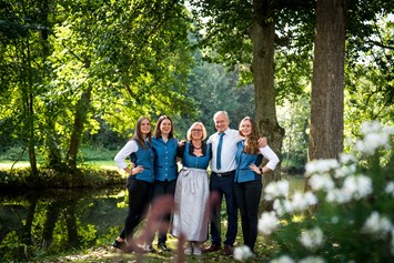 Hochzeit: Familie Weirowski - Ihre Gastgeber - Landhotel Pfrondorfer Mühle GmbH & CO. KG 