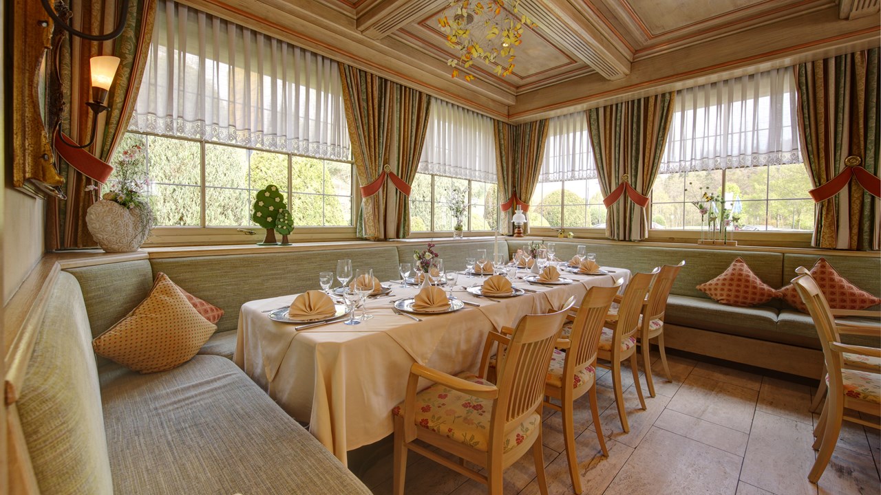 Landhotel Pfrondorfer Mühle GmbH & CO. KG  Information about the banquet halls Country house room