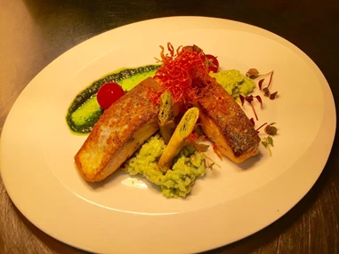 Hochzeitslocation: Lachsschnitte Gasthof Hotel Grünauerhof - Gasthof Hotel Grünauerhof