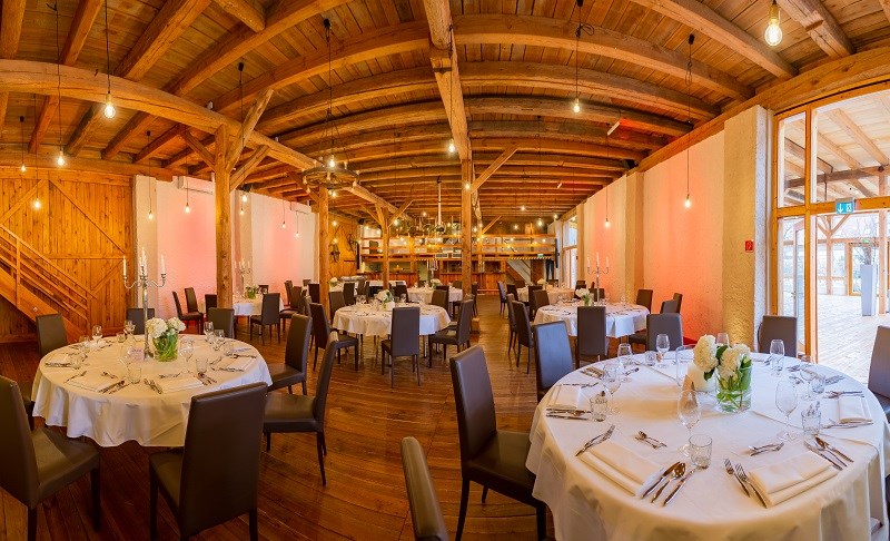 ACANTUS Hotel Informations sur les salles de bal Grange d'événement