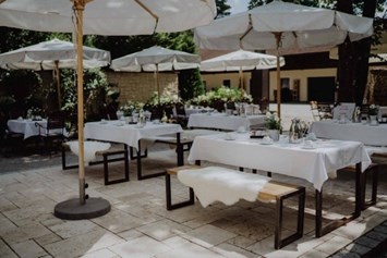 Hochzeit: Gartenbereich für Kaffee und Kuchen - Birkenheide Eventlocation