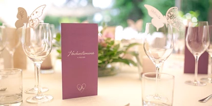 Hochzeit - Nals - Hochzeitstafel im Freien auf Schloss Pienzenau, Südtirol. 
Foto © blitzkneisser.com - Schloss Pienzenau