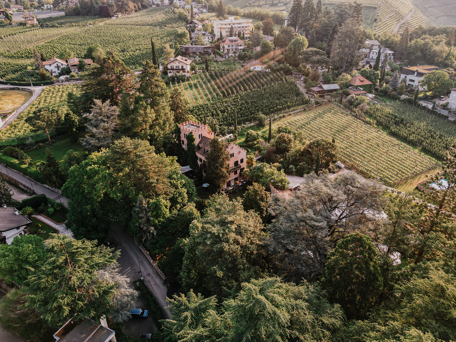 Hochzeit - Wickeltisch - Italien - Luftbilder @tahnee-photo.de - Schloss Pienzenau