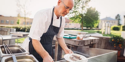 Wedding - Seefeld in Tirol - Eine Hochzeit mit Grillbuffet im Freien im Parhotel Hall, Tirol.
Foto © blitzkneisser.com - Parkhotel Hall