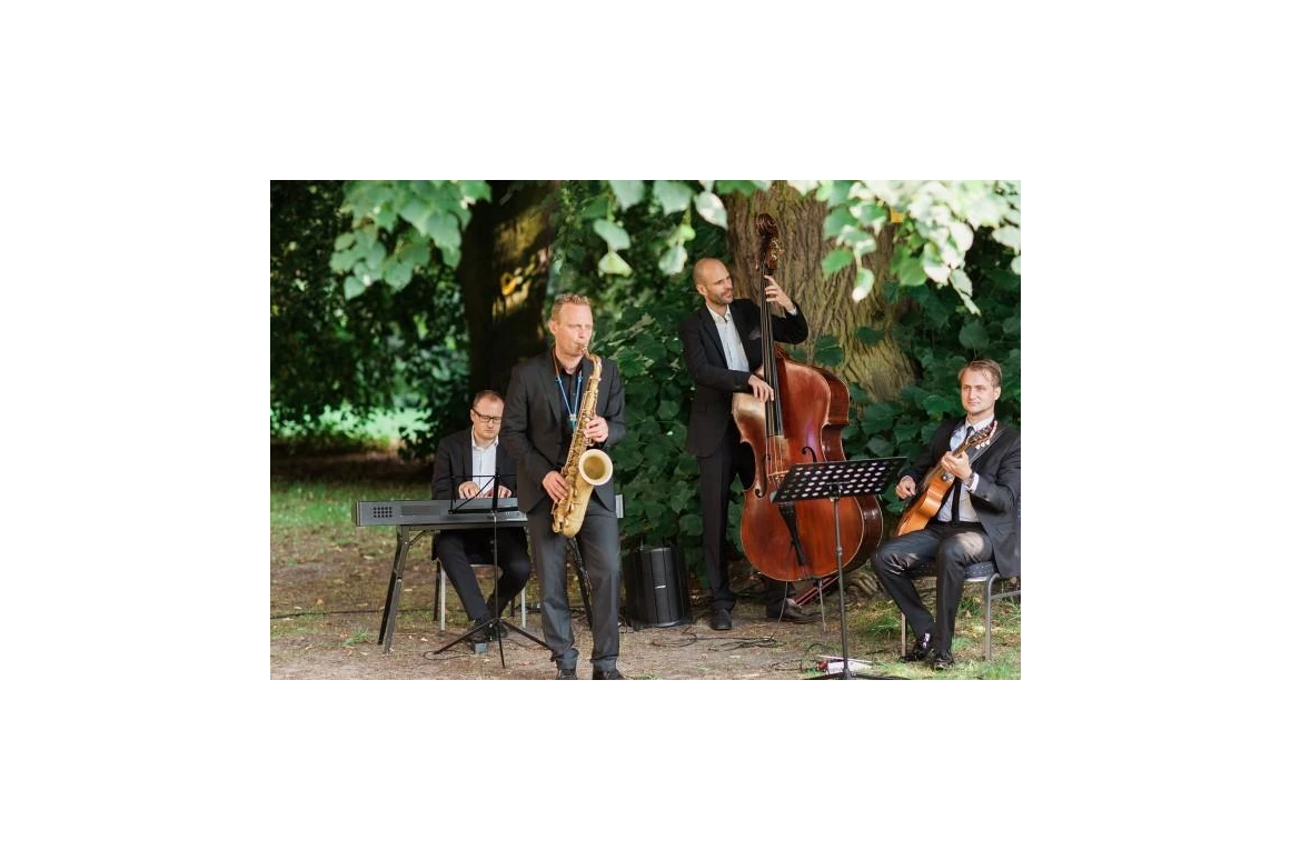 Hochzeitslocation: Live-Musik - Schloss Stülpe