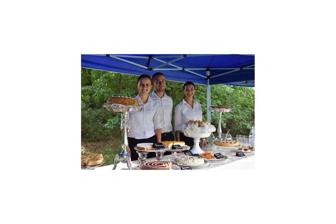 Hochzeitslocation: Unsere fleißigen Servicekräfte - Schloss Stülpe