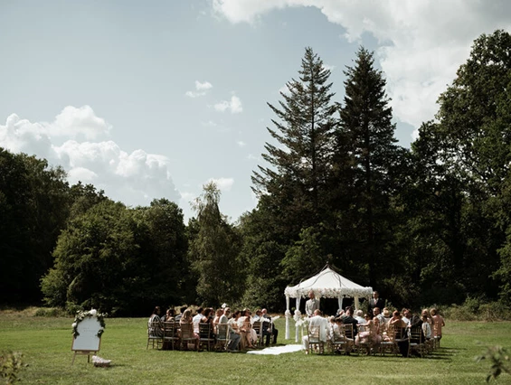 Hochzeitslocation: Freie Trauung in unserem Schlosspark. - Schloss Stülpe