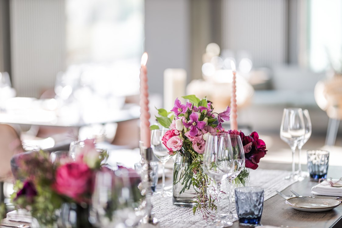 Hochzeit: Tisch - CARL & SOPHIE Spree Restaurant