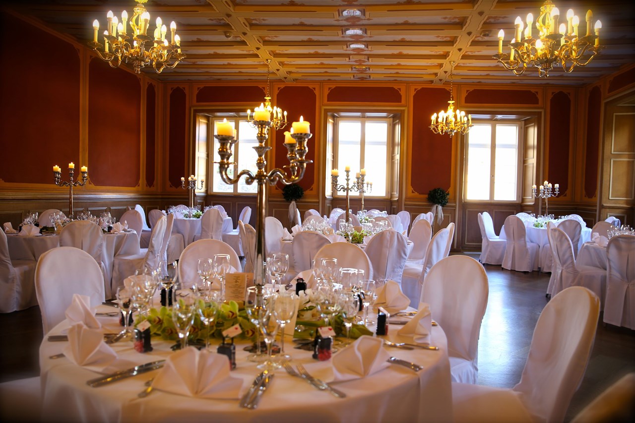 Schlosshotel Gedern Informatie over de balzalen Wapenschildzaal 