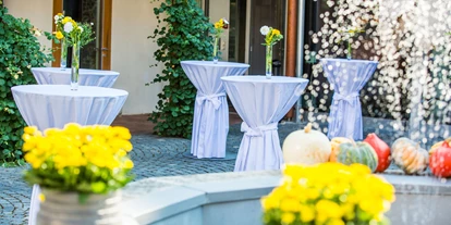 Hochzeit - Pottenbrunn - Arkadenhof mit historischem Brunnen - Kloster UND