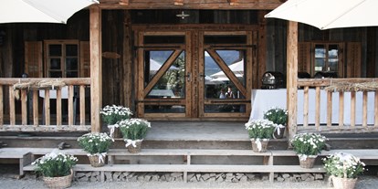 Hochzeit - Trauung im Freien - Schweiz - Der Schopf ist urchig und gemütlich und eignet sich vor allem für Winterhochzeiten. - Bächlihof - Jucker Farm AG