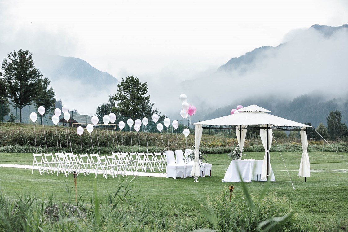 Hochzeit: Standesamtliche Trauung am Golfplatz Dilly - Salettl am Golfplatz