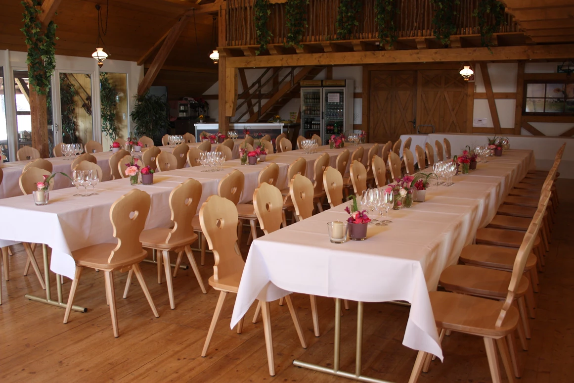 Hochzeit: Dorfalm