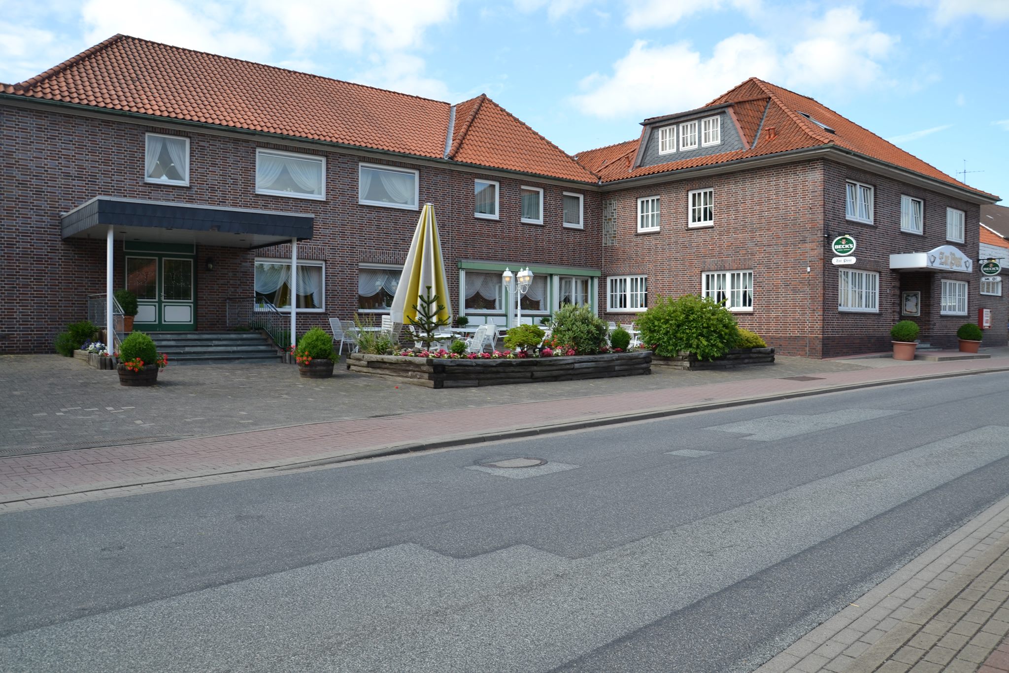 Hochzeit: Gasthaus Zur Post Neubruchhausen