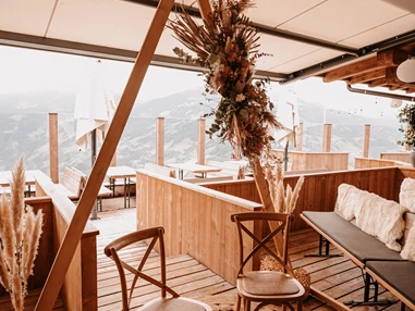 Hochzeitslocation: Trauung unter freiem Himmel auf der Wiesenalm. - Wiesenalm