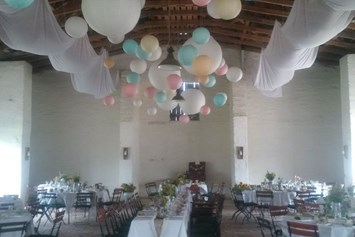 Hochzeit: Hochzeitsscheune - Gut Sarnow - Hotel, Restaurant und Reitanlage