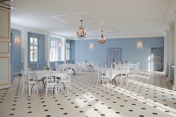 Hochzeit: Festsaal im Gutshaus  - Gut Sarnow - Hotel, Restaurant und Reitanlage