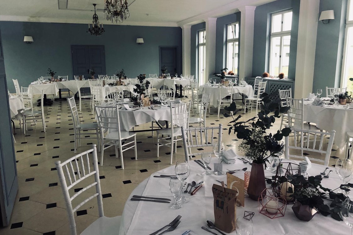 Hochzeit: Festsaal im Gutshaus - Gut Sarnow - Hotel, Restaurant und Reitanlage