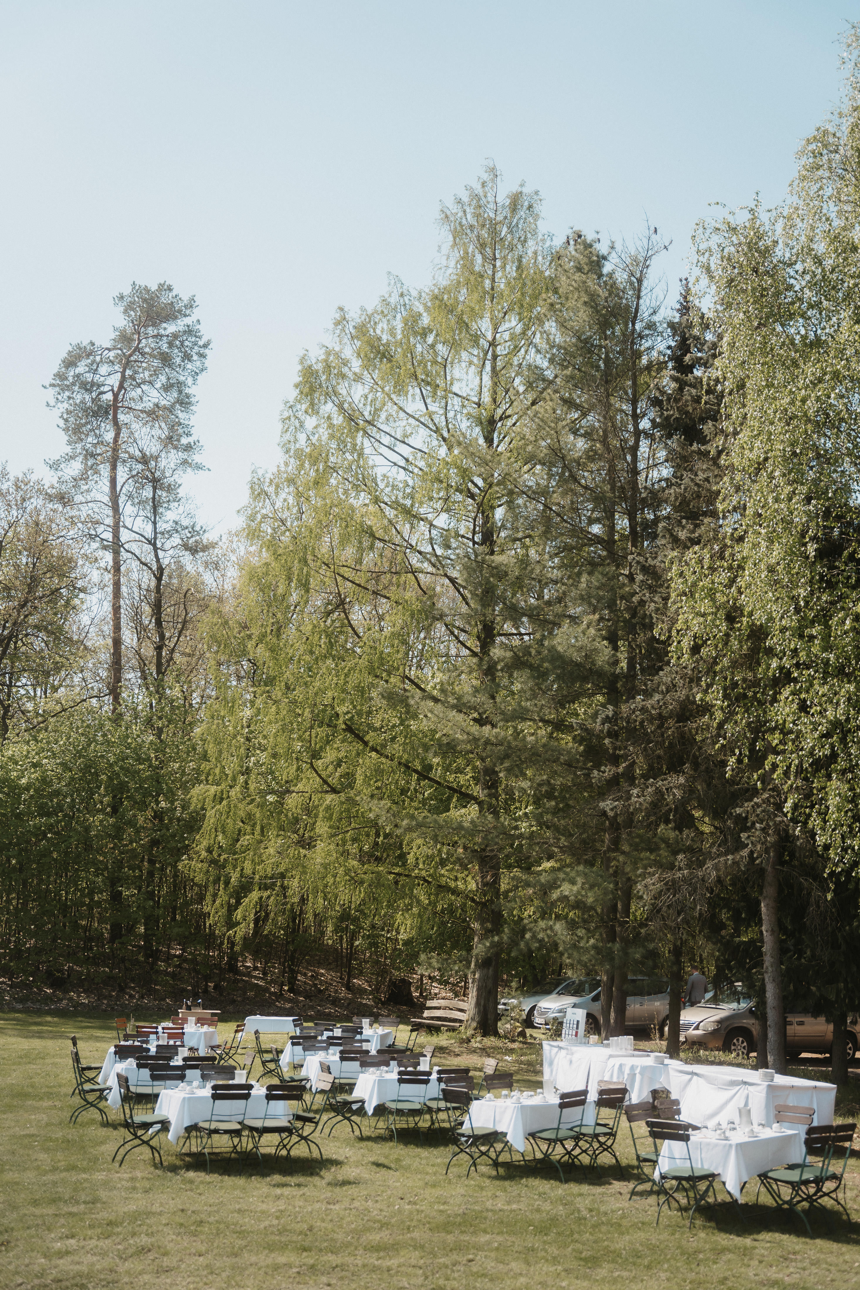 Hochzeitslocation: Kaffee und Kuchen auf unserer Wiese - Gut Sarnow - Ihre Hochzeitslocation