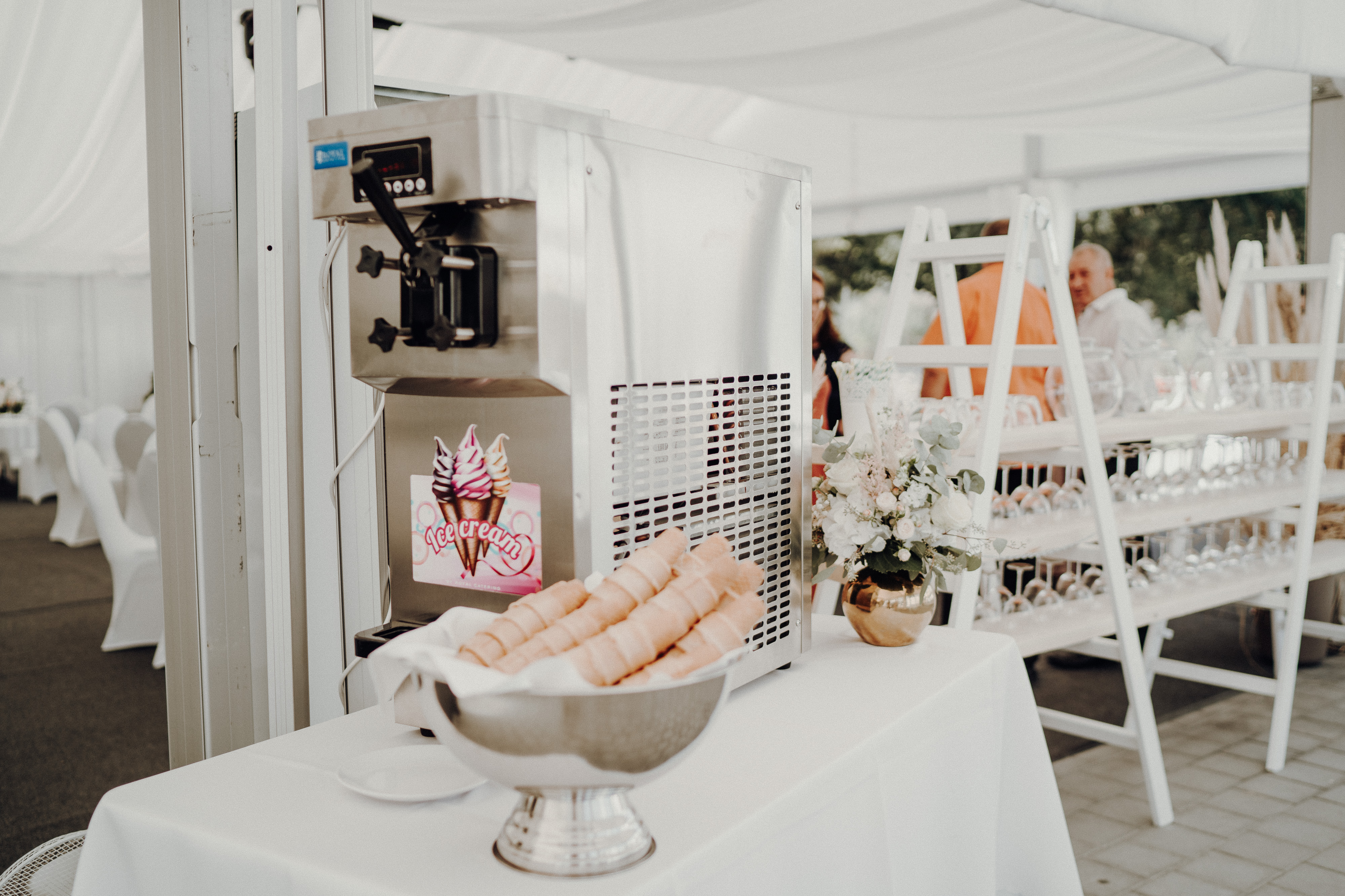 Hochzeitslocation: Softeismaschine - Eventlocation am Wald