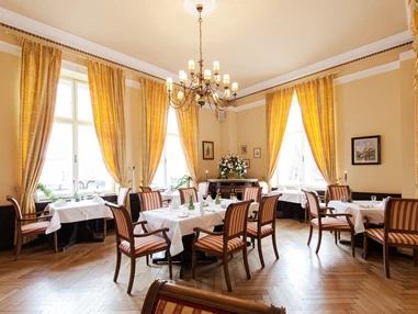 Hochzeit: Der Gelbe Salon - Hotel Marienhof