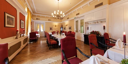 Mariage - Wiener Alpen - Der Rote Salon - Hotel Marienhof