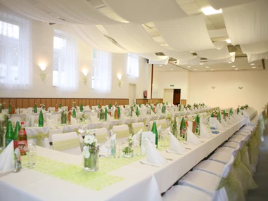 Hochzeitslocation: Schurlwirt - Schloss Pillichsdorf