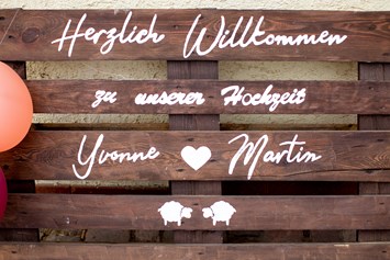 Hochzeit: Alter Heuspeicher - Hofgut Petersau