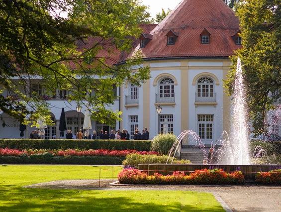 Hochzeitslocation: Das Kurhaus Bad Tölz für Ihre Traumhochzeit in Bayern. - KURHAUS Bad Tölz